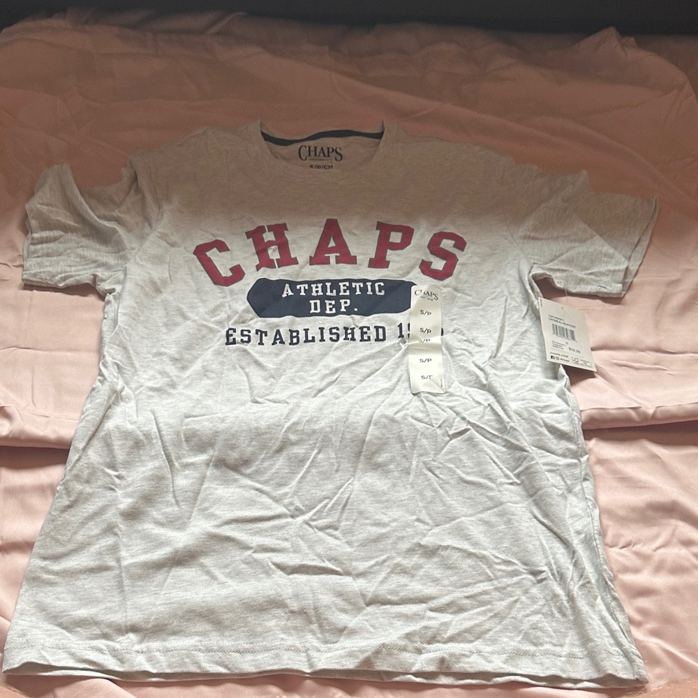 Chaps Light Gray Athletic Tee with Red and Blue Print